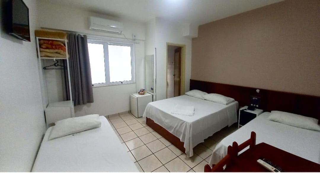 Alpha Ville Hotel Assis Esterno foto