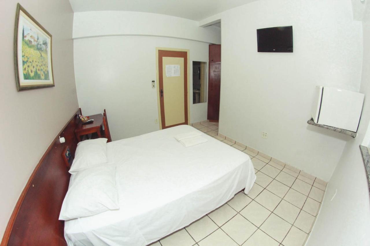 Alpha Ville Hotel Assis Esterno foto