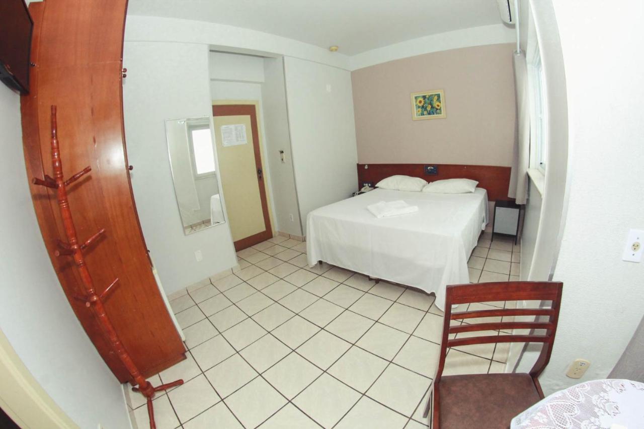 Alpha Ville Hotel Assis Esterno foto