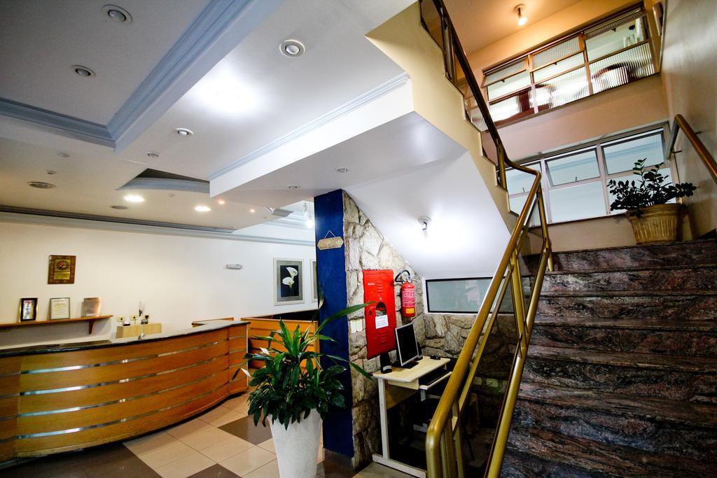 Alpha Ville Hotel Assis Esterno foto