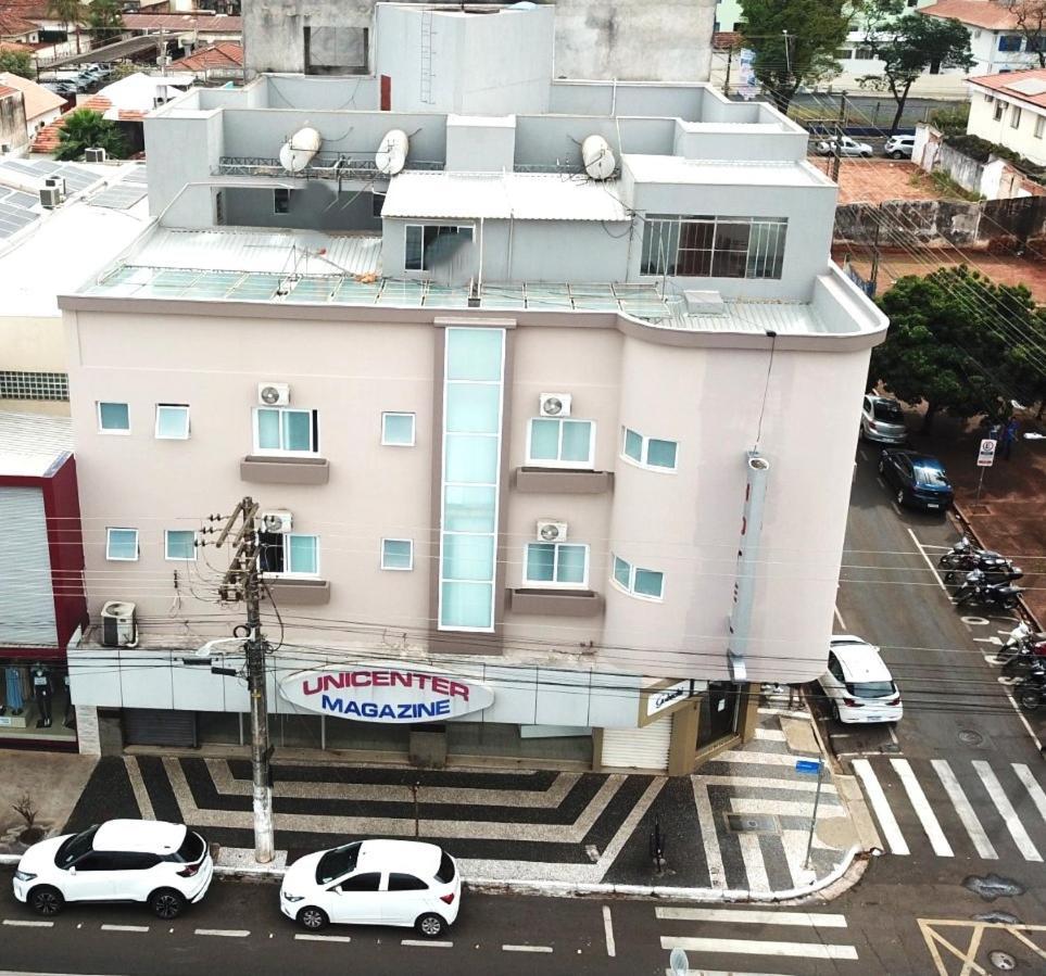 Alpha Ville Hotel Assis Esterno foto